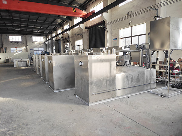 工厂食堂2.8米*1.2米*1.75米隔油隔渣隔悬浮物隔油除渣一体化设备简介